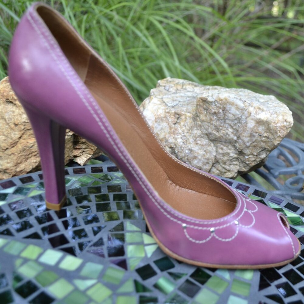 Marc Jacobs Heels Size 10 M Magenta Haze 4.5” Stiletto Open Toe Made in Italy